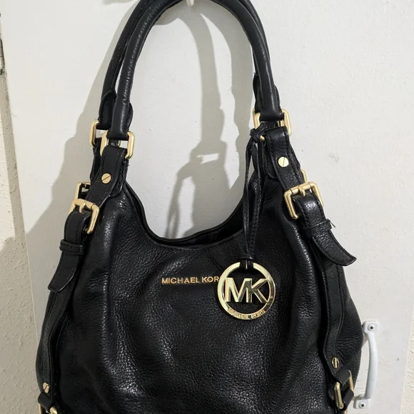Michael Kors Black Leather Shoulder Bag with Gold Accents - Picture 2 of 14